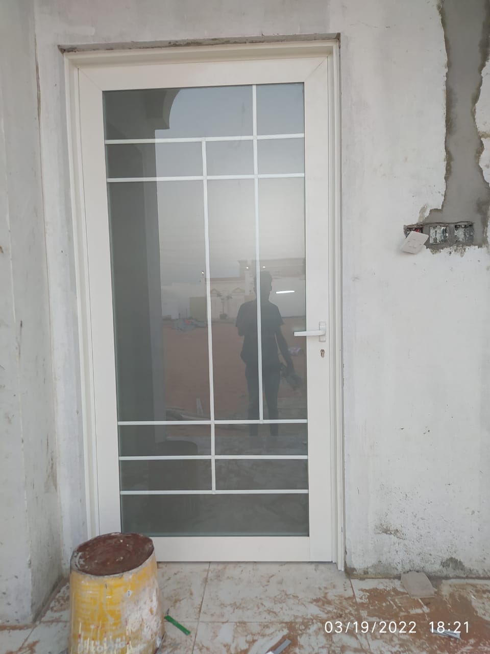 Aluminium Door - Photo 12