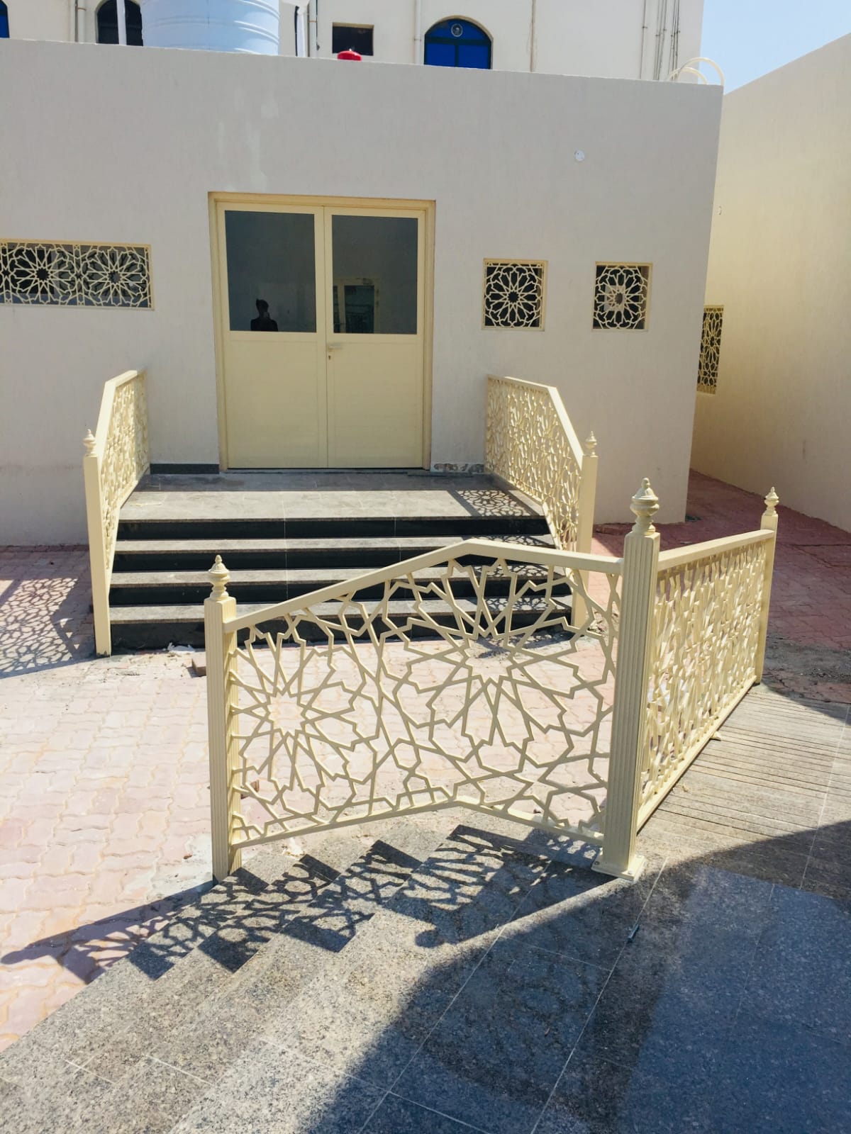 Aluminium Handrails - Photo 8