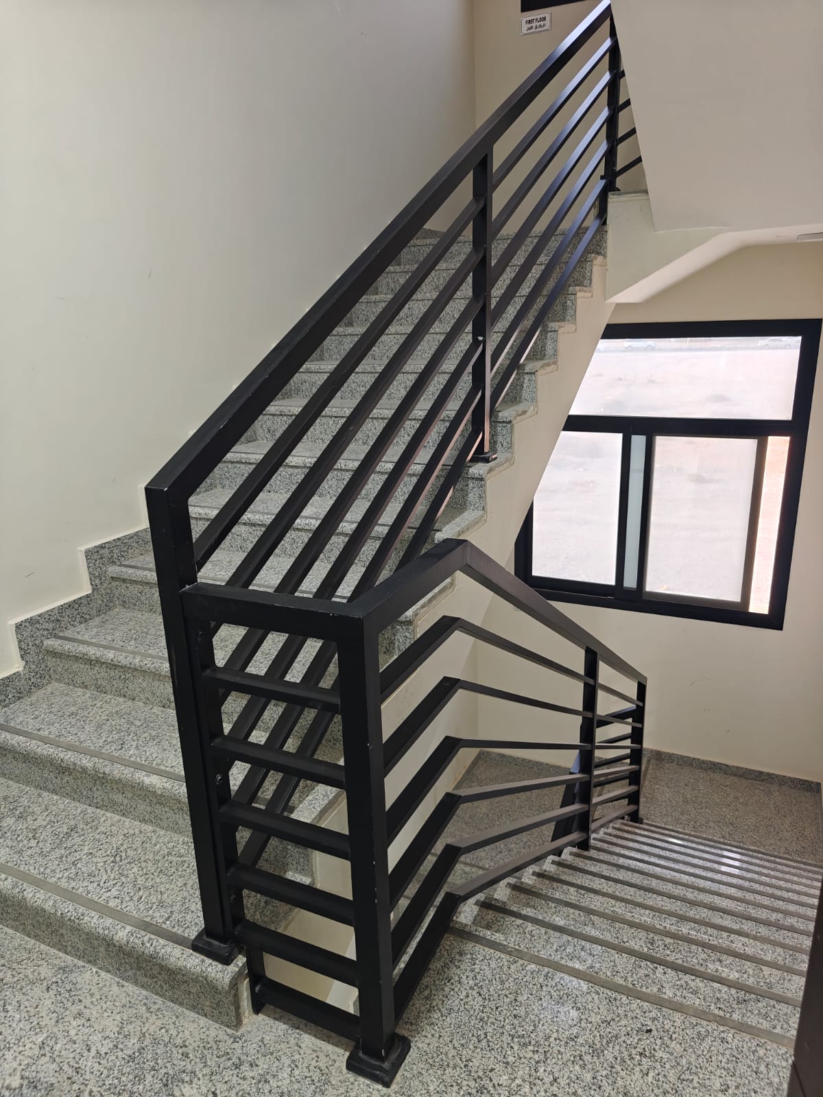 Aluminium Handrails - Photo 9