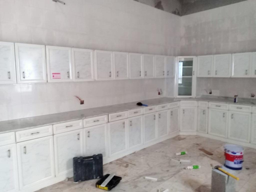 Kitchen Cabinet - Photo 43